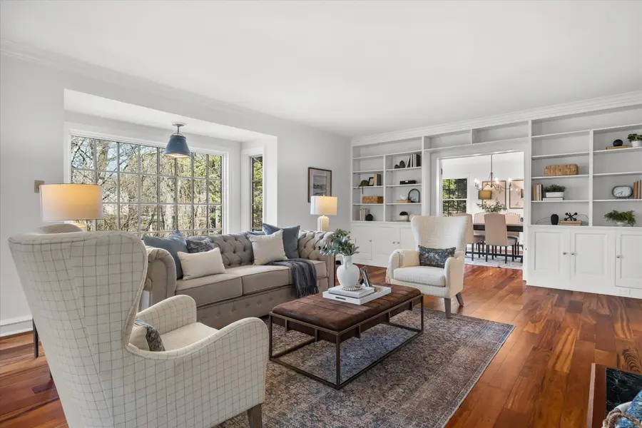 9421 N Lake Dr, Bayside, WI 53217 - #2