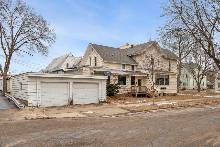 328 8th St S, La Crosse, WI 54601 - #3