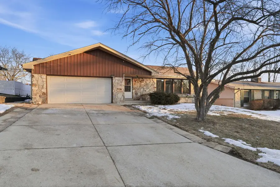 1718 Poplar Ave, South Milwaukee, WI 53172 - #2