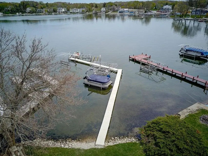 N23W28271 Beach Park Cir, Delafield, WI 53072 - #2