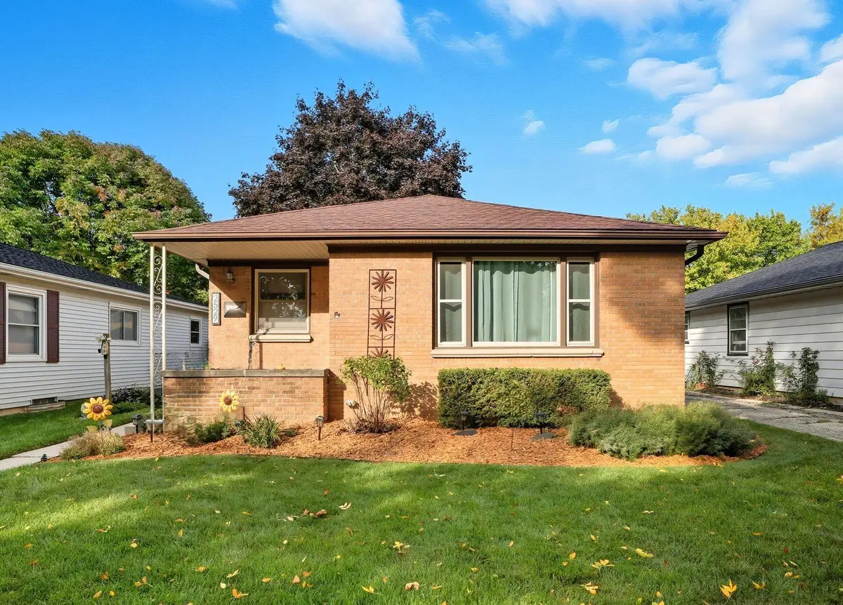 2529 S 66th St, Milwaukee, WI 53219 - #1