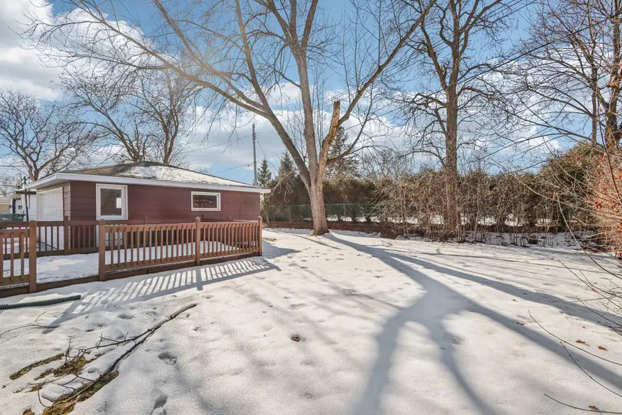 5215 Morningside Dr, Greendale, WI 53129 - #2