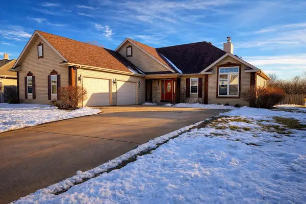 5207 34th St, Kenosha, WI 53144