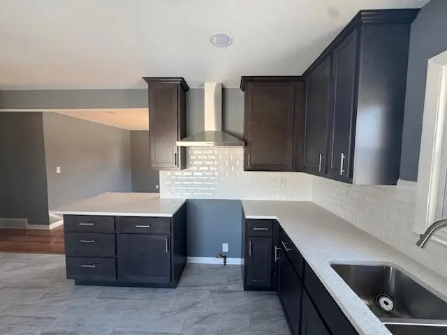 7720 W Bobolink Ave, Milwaukee, WI 53218 - #3