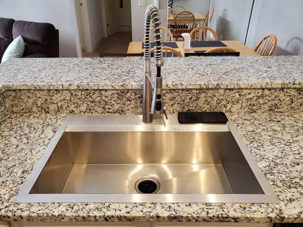 2724 Northview Rd, Waukesha, WI 53188