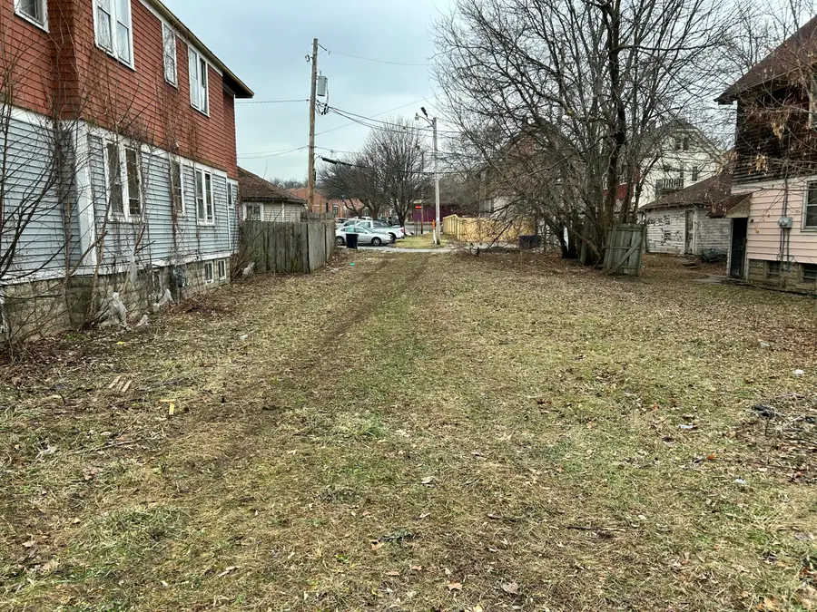 2433 N 50th St, Milwaukee, WI 53210 - #2