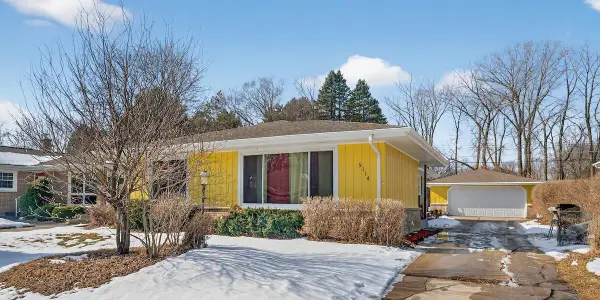 5114 Ruby Ave, Caledonia, WI 53402