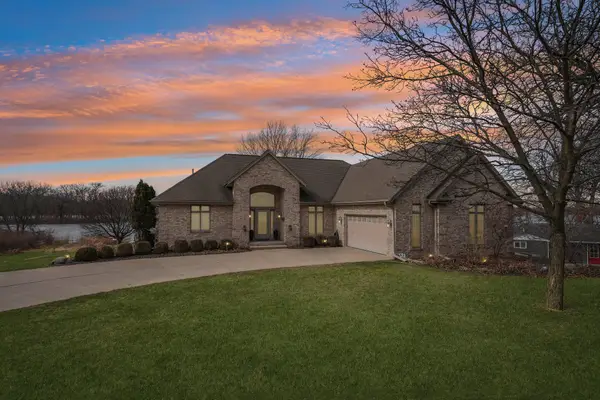 N4985 Arrowhead Trl, Hubbard, WI 53039