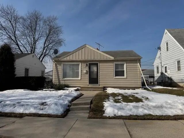 5019 N 51st Blvd, Milwaukee, WI 53218 - #1