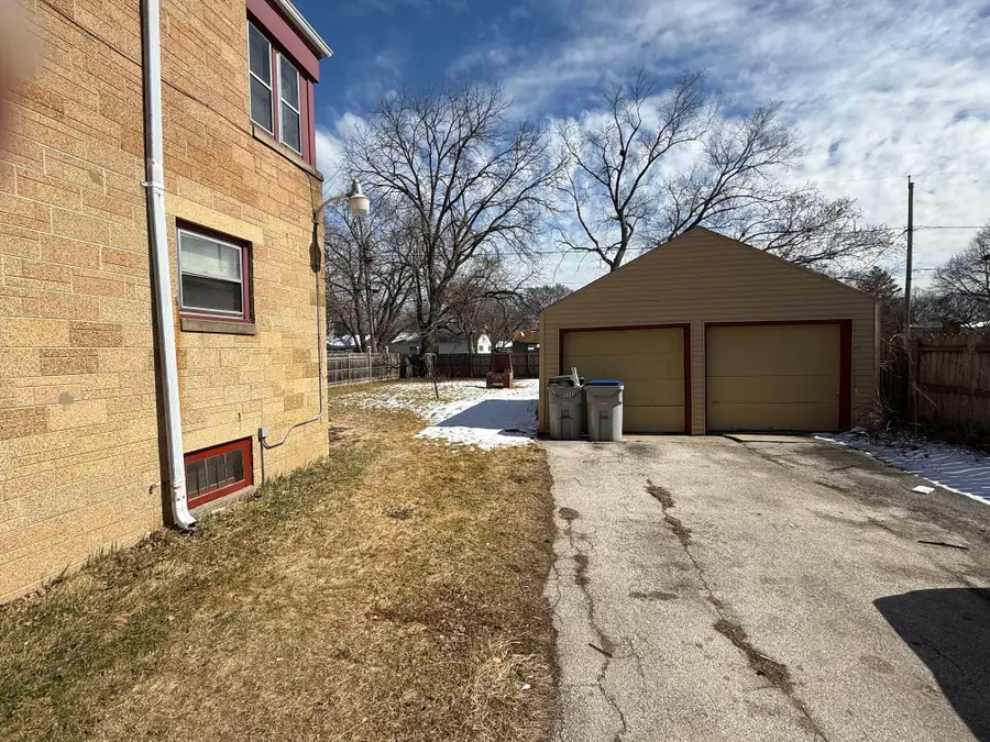 5010 N 49th St, Milwaukee, WI 53218 - #3