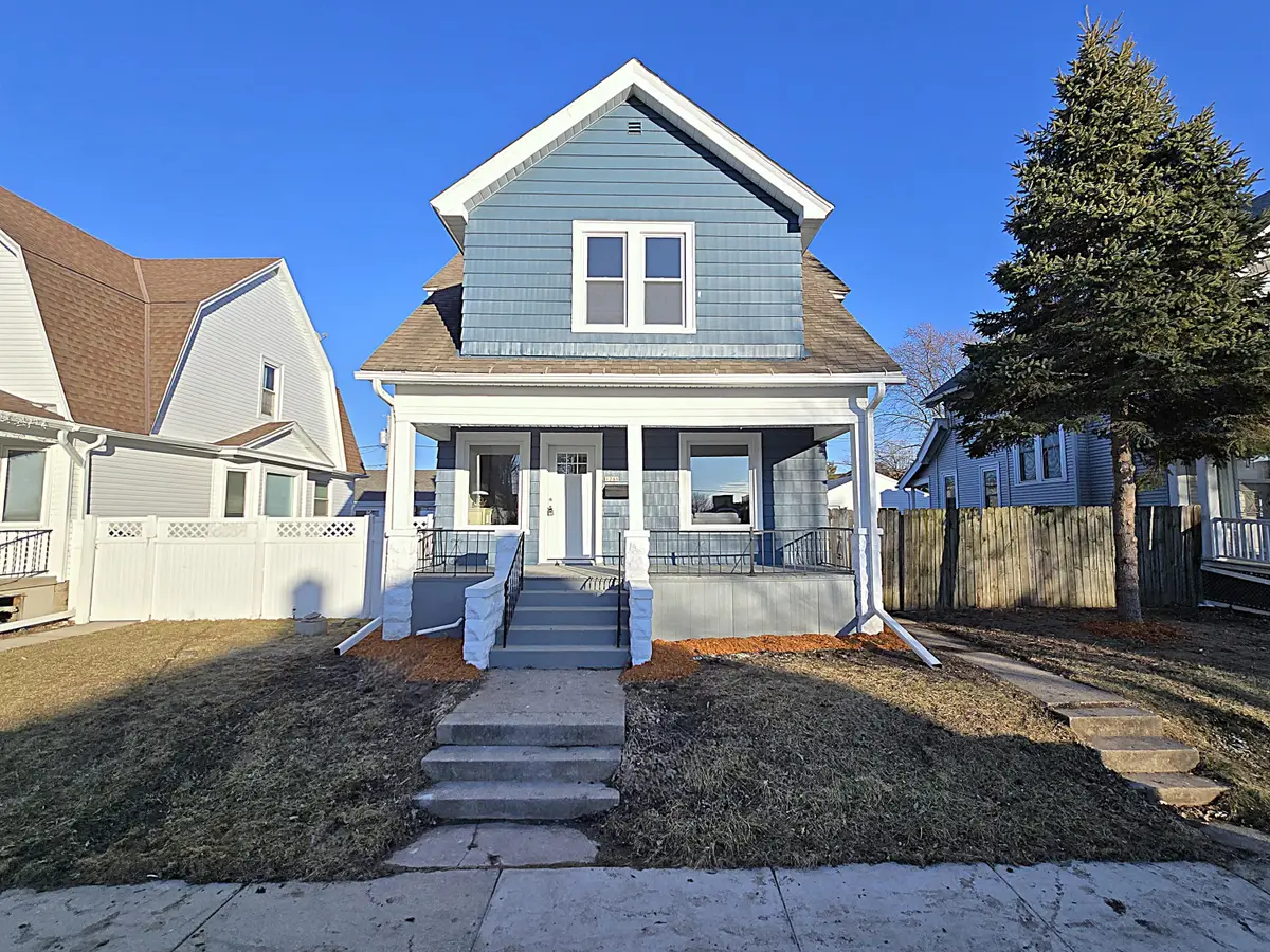 1246 S 49th St, West Milwaukee, WI 53214 - #1