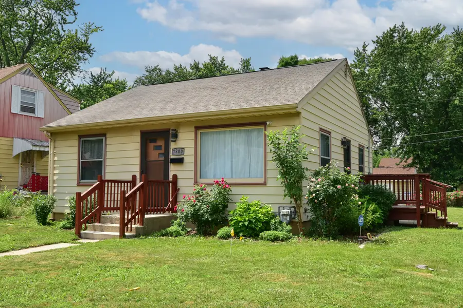 7800 W Palmetto Ave, Milwaukee, WI 53218 - #3
