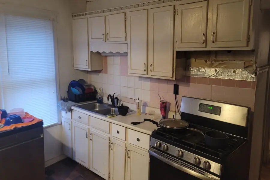 2977 N 26th St, Milwaukee, WI 53206 - #2