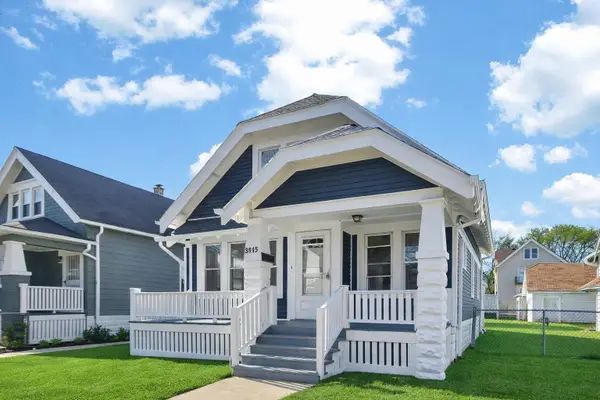 3815 N Vel R Phillips Ave, Milwaukee, WI 53212