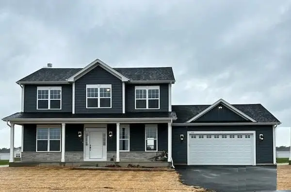 423 Clairmont Ct, Williams Bay, WI 53191 - #1