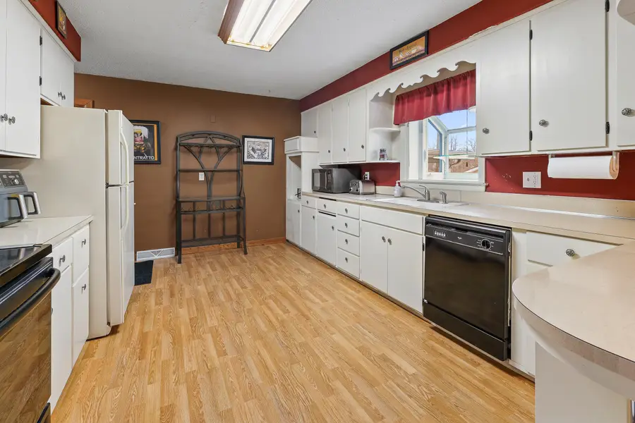 225 Juneau St, Horicon, WI 53032 - #2