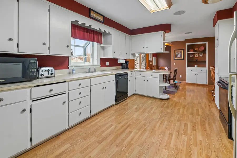 225 Juneau St, Horicon, WI 53032 - #3