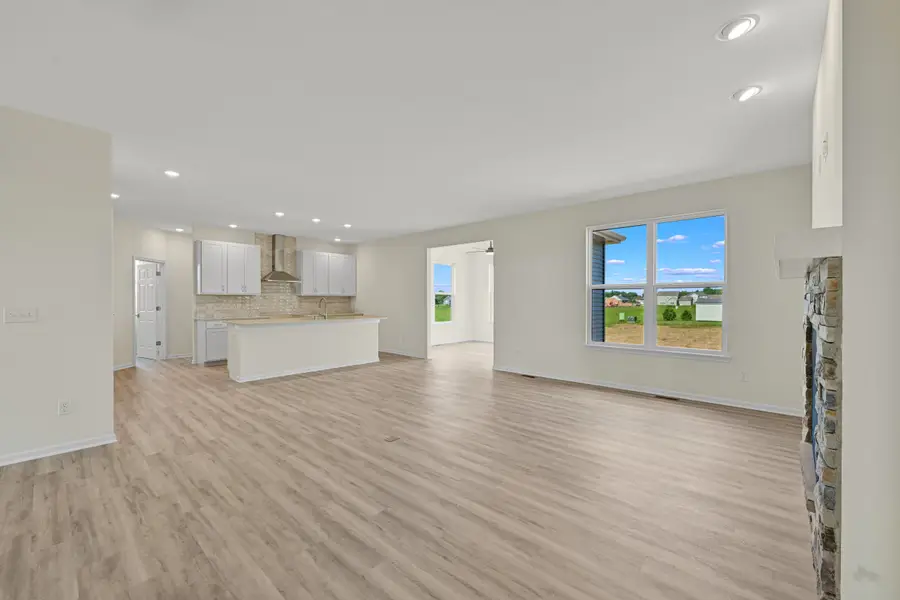 405 Manchester Dr, Williams Bay, WI 53191 - #3