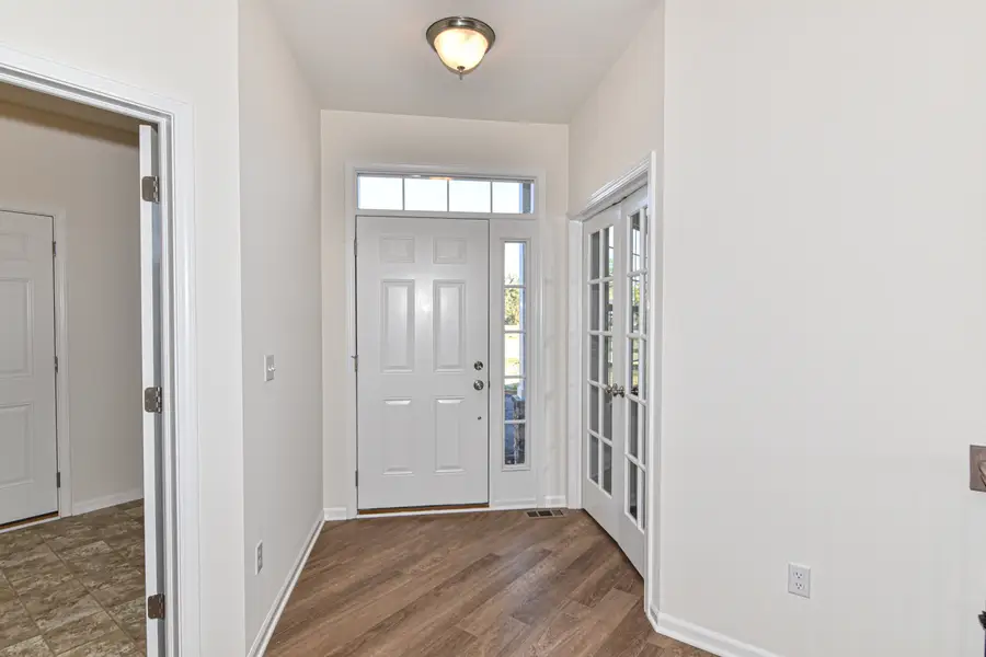 403 Manchester Dr, Williams Bay, WI 53191 - #2