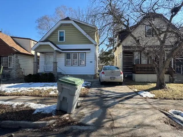 4906 N 58th St, Milwaukee, WI 53218 - #1