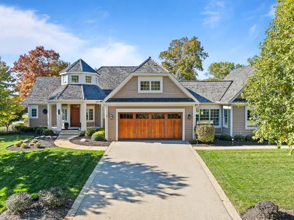 1180 Savannah Ct, Geneva, WI 53147