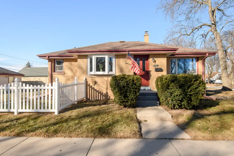 5300 W Euclid Ave, Milwaukee, WI 53219 - #2