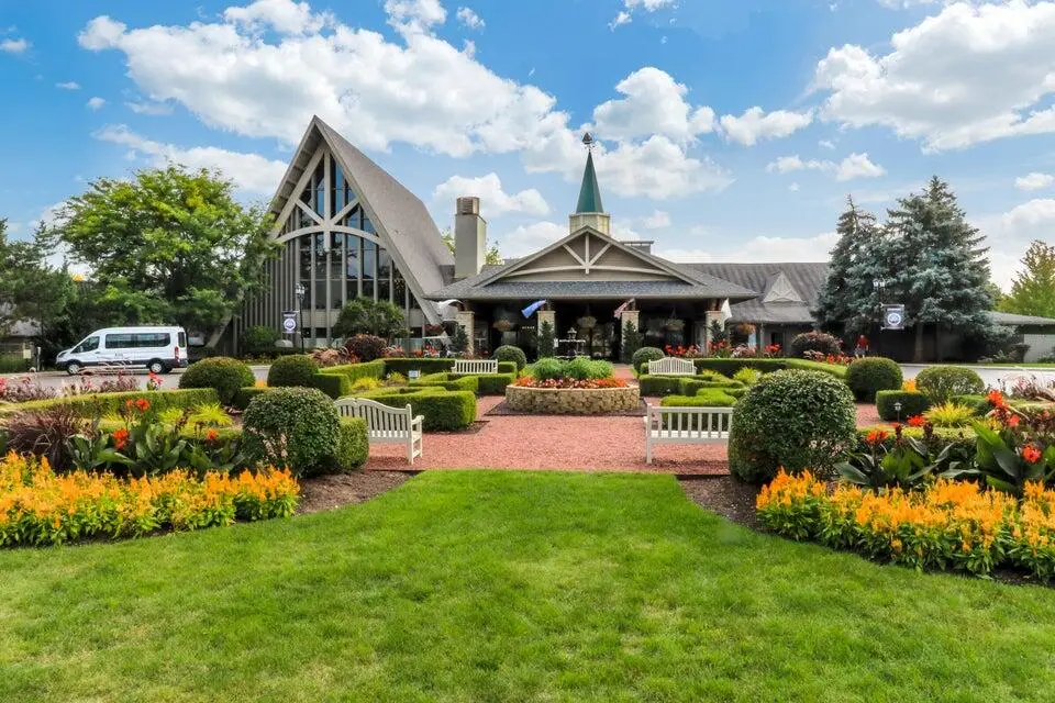 269 Fontana Blvd, Fontana, WI 53125 - #1