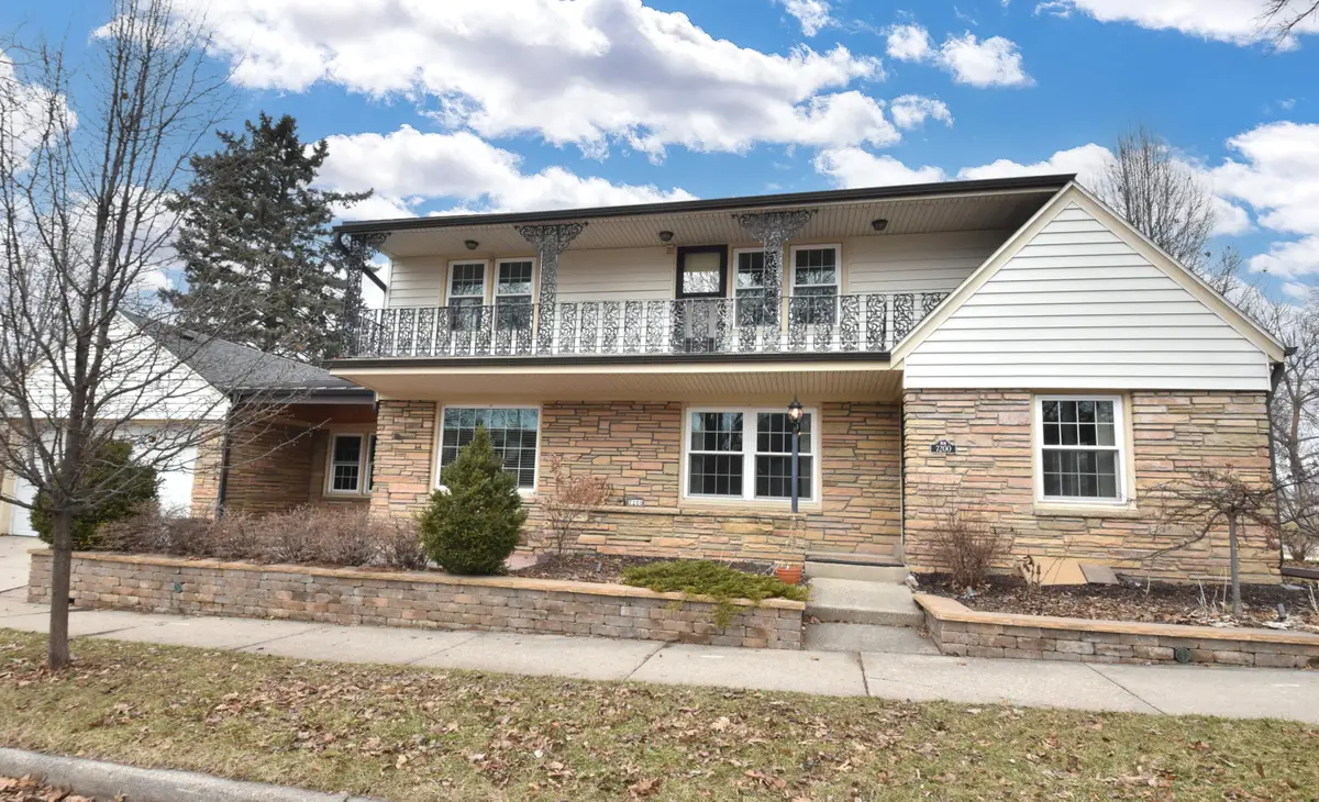 7200 W Locust St, Milwaukee, WI 53210 - #1