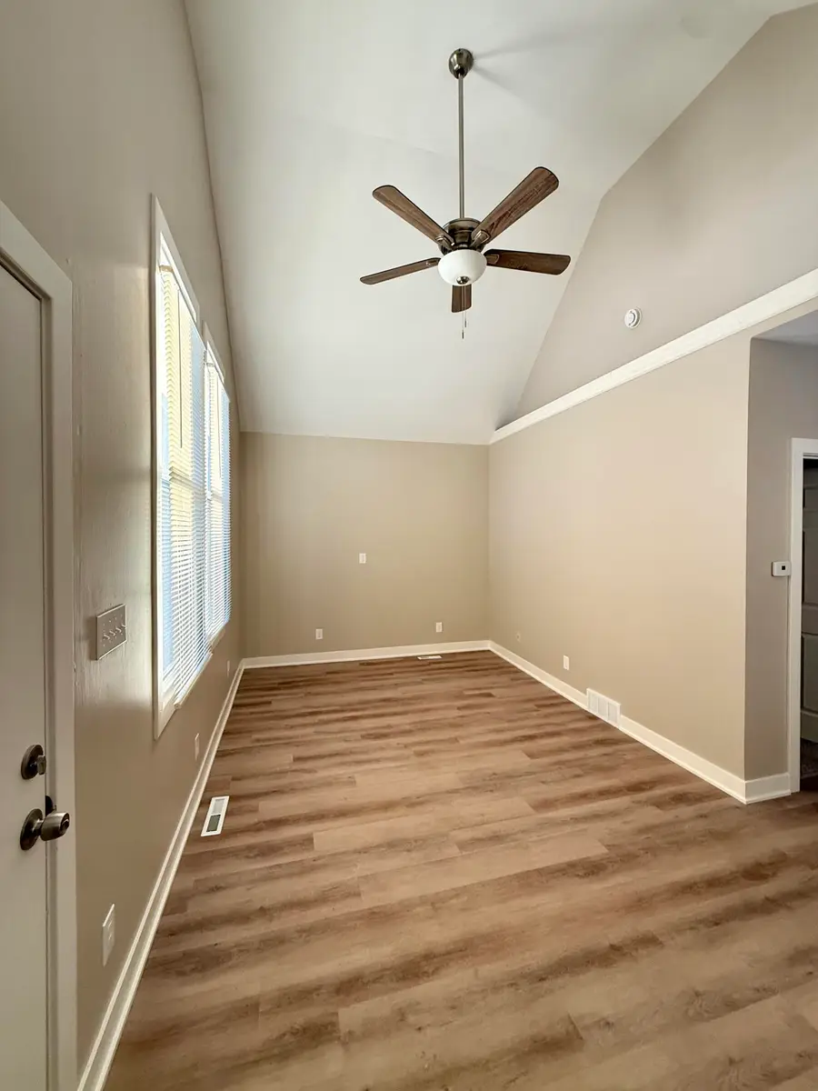 340 E Archer Ave, Milwaukee, WI 53207 - #3