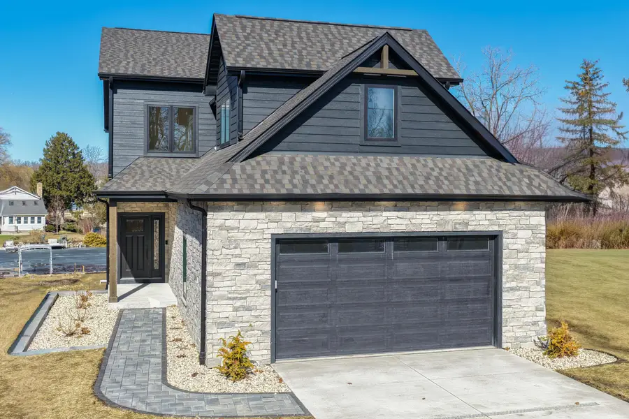 30248 Forest Dr, Burlington, WI 53105 - #2