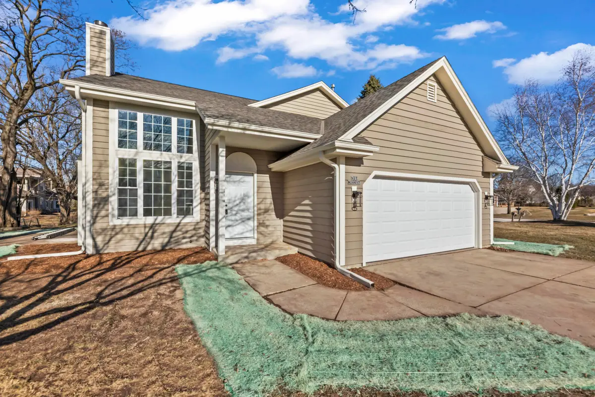 N27W26457 Christian Ct W, Pewaukee, WI 53072 - #1