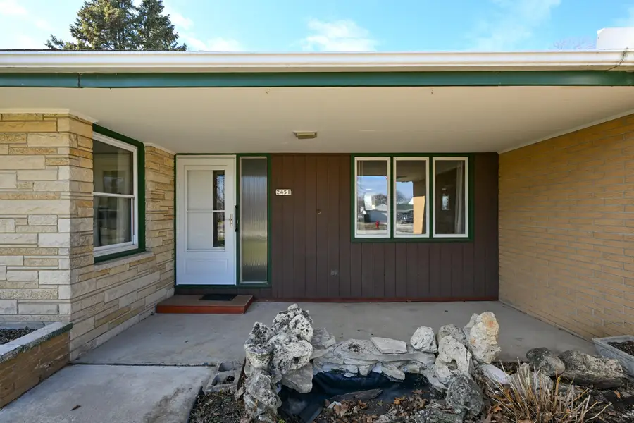 2451 N 115th St, Wauwatosa, WI 53226 - #2
