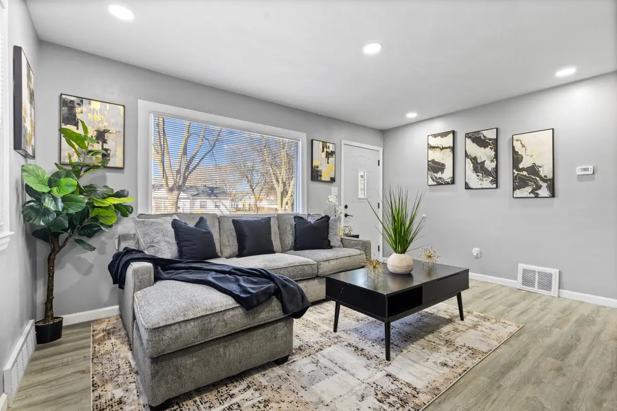 4570 N 44th St, Milwaukee, WI 53218 - #1