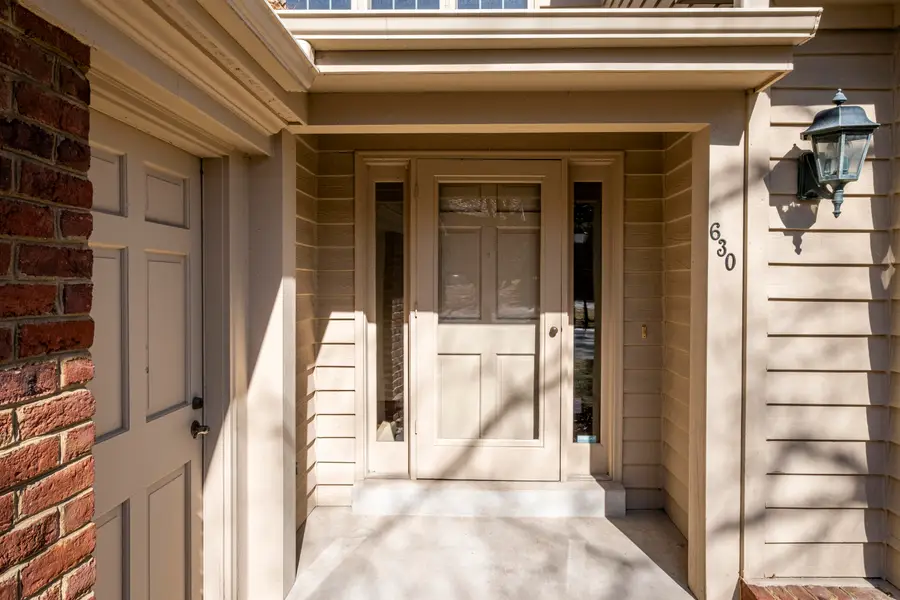 630 Park Cir, Elm Grove, WI 53122 - #2