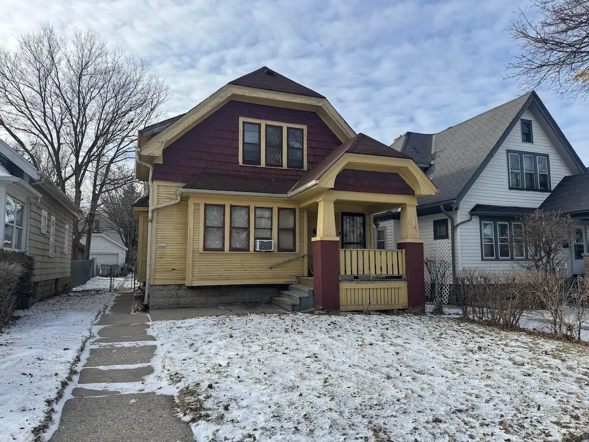 2639 N 55th St, Milwaukee, WI 53210 - #1