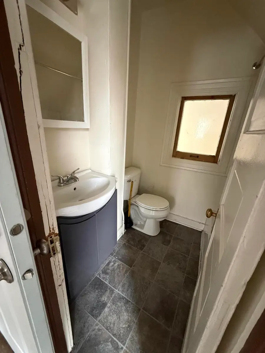 223 N Memorial Dr, Racine, WI 53404 - #2