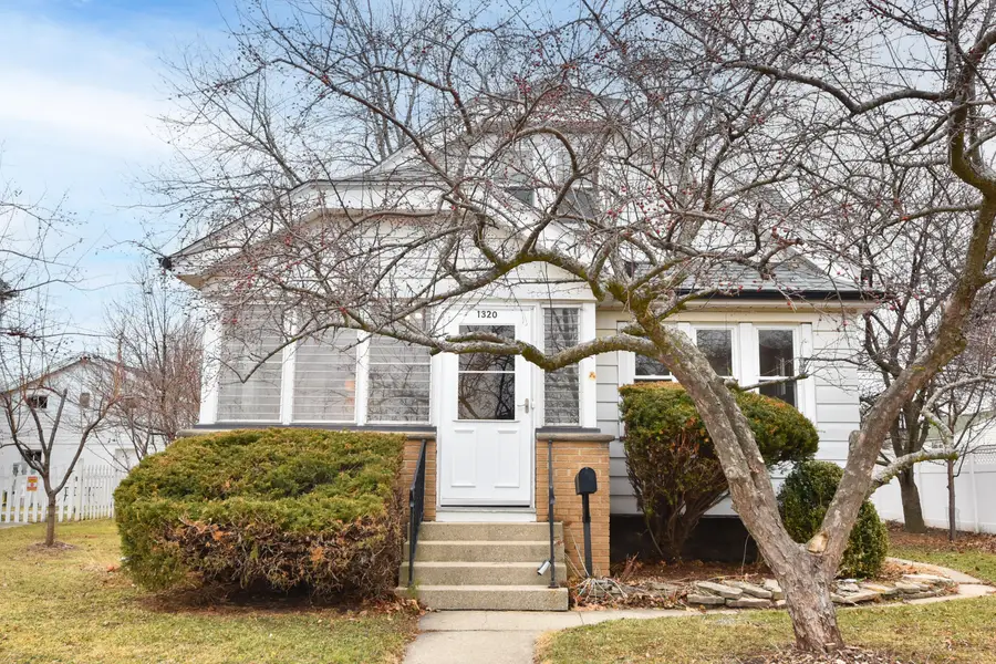 1320 Manitowoc Ave, South Milwaukee, WI 53172 - #2