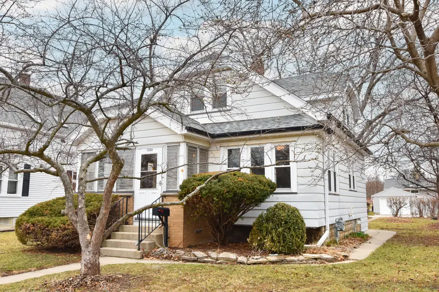 1320 Manitowoc Ave, South Milwaukee, WI 53172 - #3