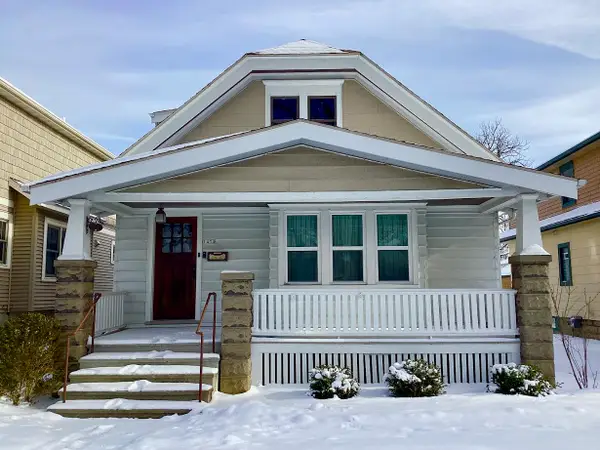 1434 N 66th St, Wauwatosa, WI 53213