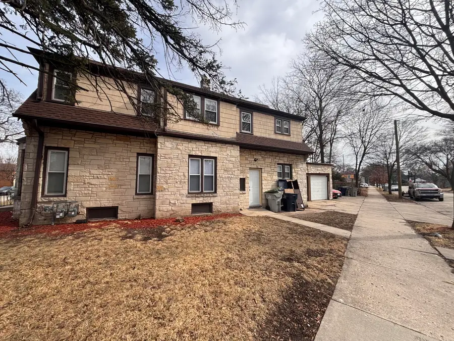 4063 N Elmhurst Rd, Milwaukee, WI 53216 - #2