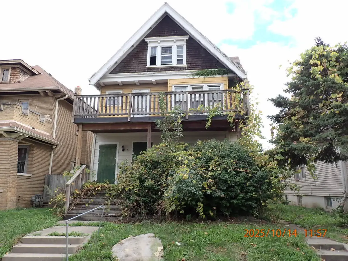 2470 N 41st St, Milwaukee, WI 53210 - #1
