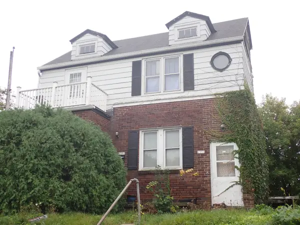 2351 E Euclid St, Milwaukee, WI 53207