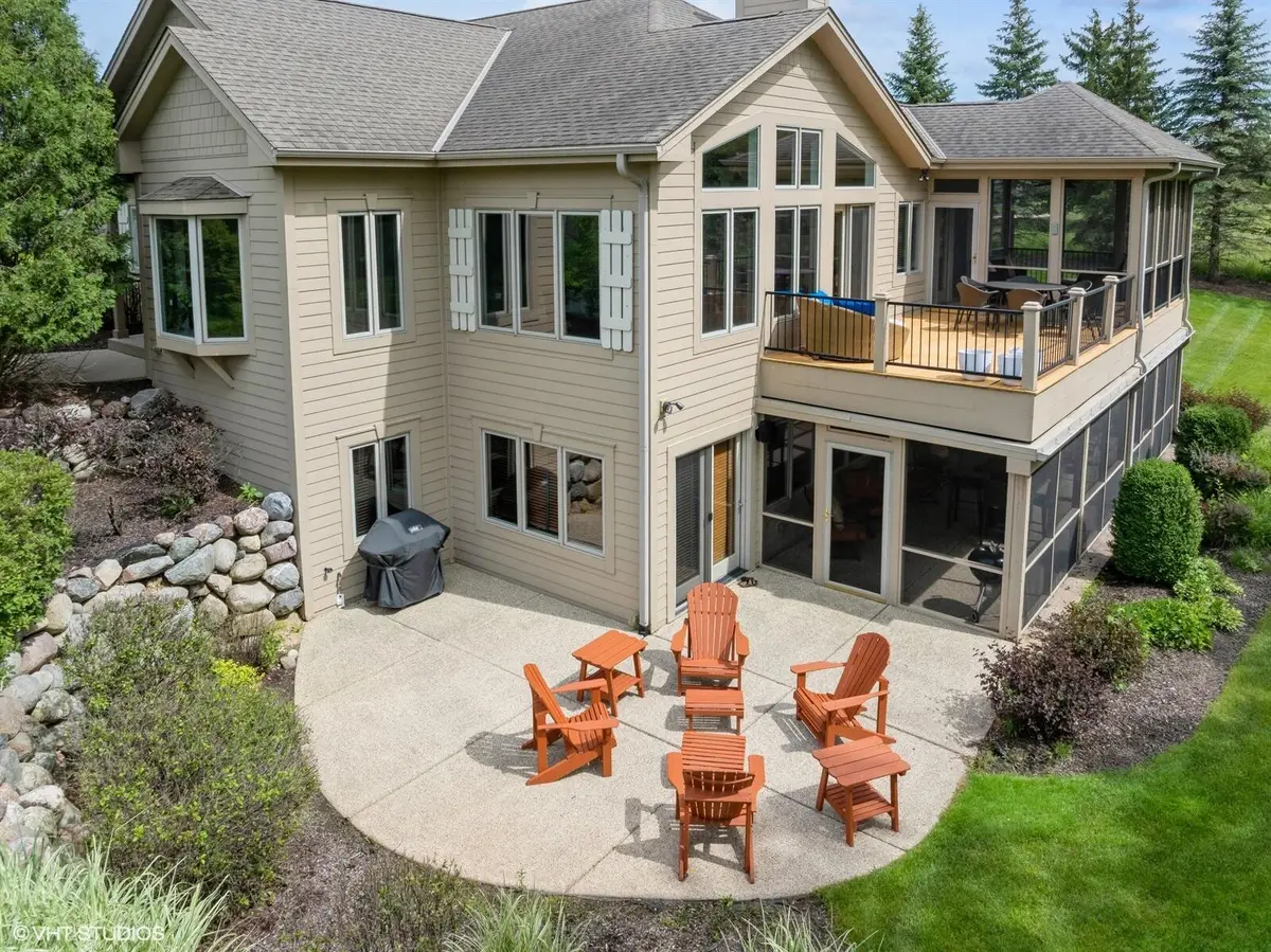 572 Trevino Dr, Geneva, WI 53147 - #1