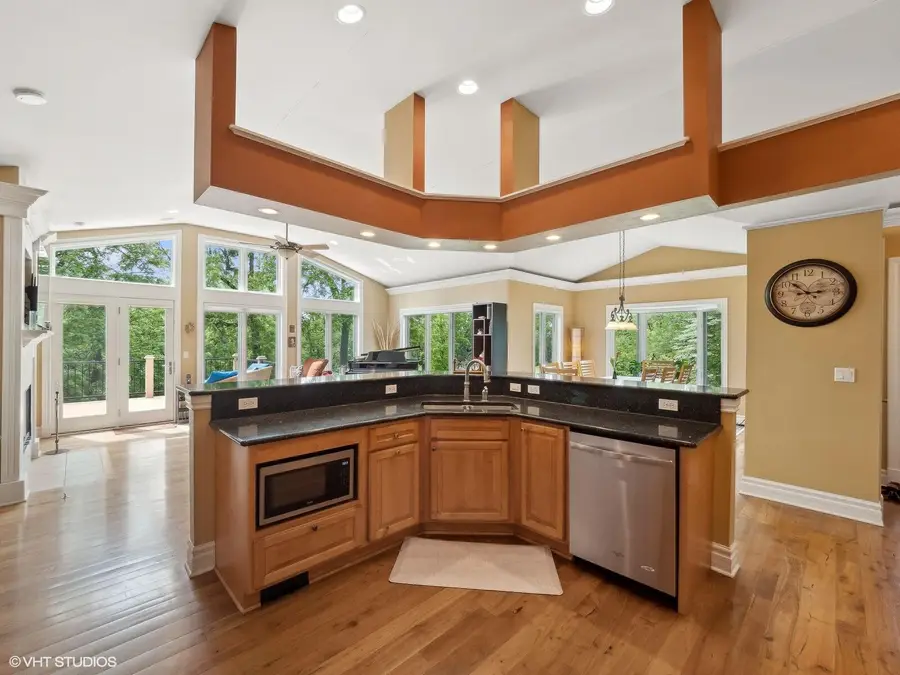 572 Trevino Dr, Geneva, WI 53147 - #3