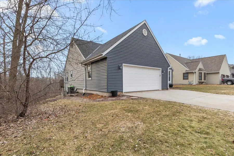 431 9th Ave, Grafton, WI 53024 - #3