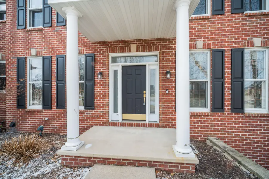 24 Whispering Springs Ct, Fond Du Lac, WI 54937 - #2