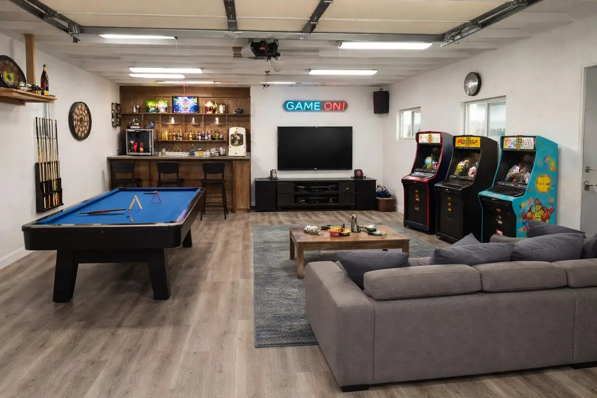 2800 Mabie St, Delavan, WI 53115 - #1