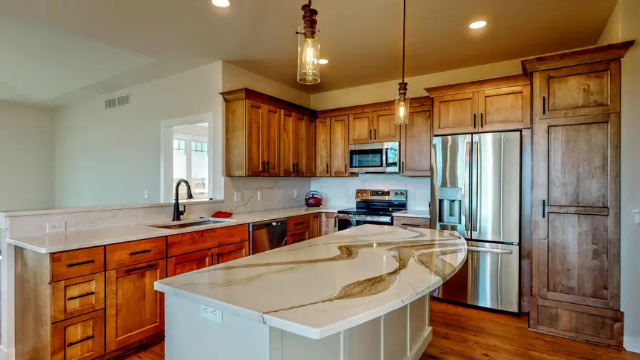 724 E Reinel St, Jefferson, WI 53549 - #2