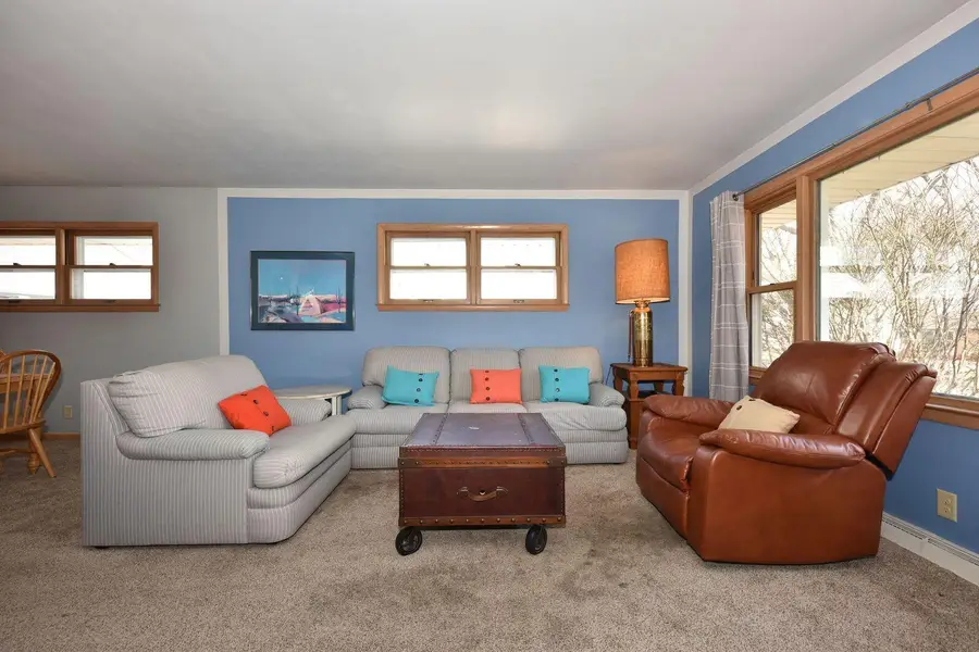 1927 N 118th St, Wauwatosa, WI 53226 - #2