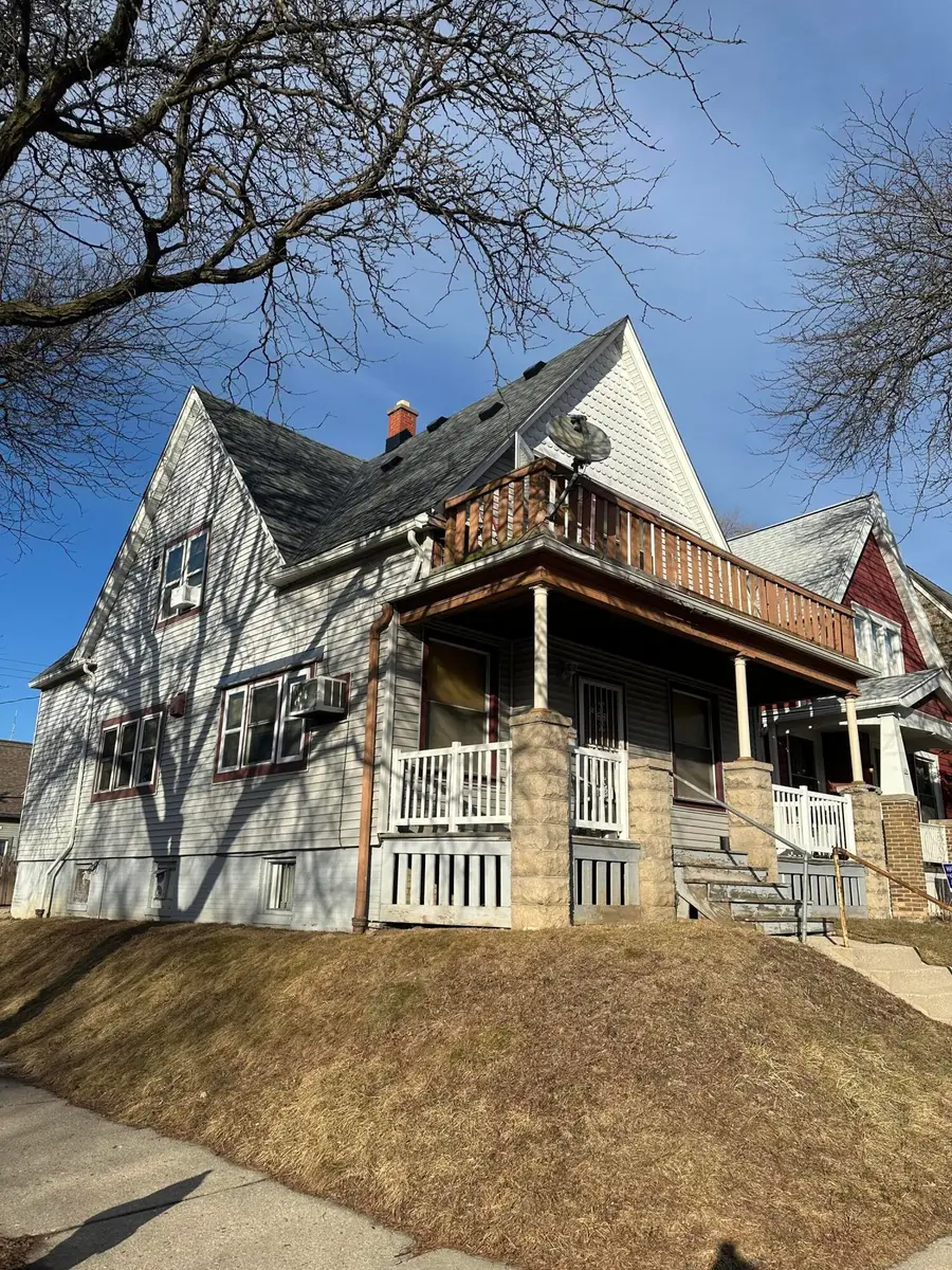 600 E Burleigh St, Milwaukee, WI 53212 - #2